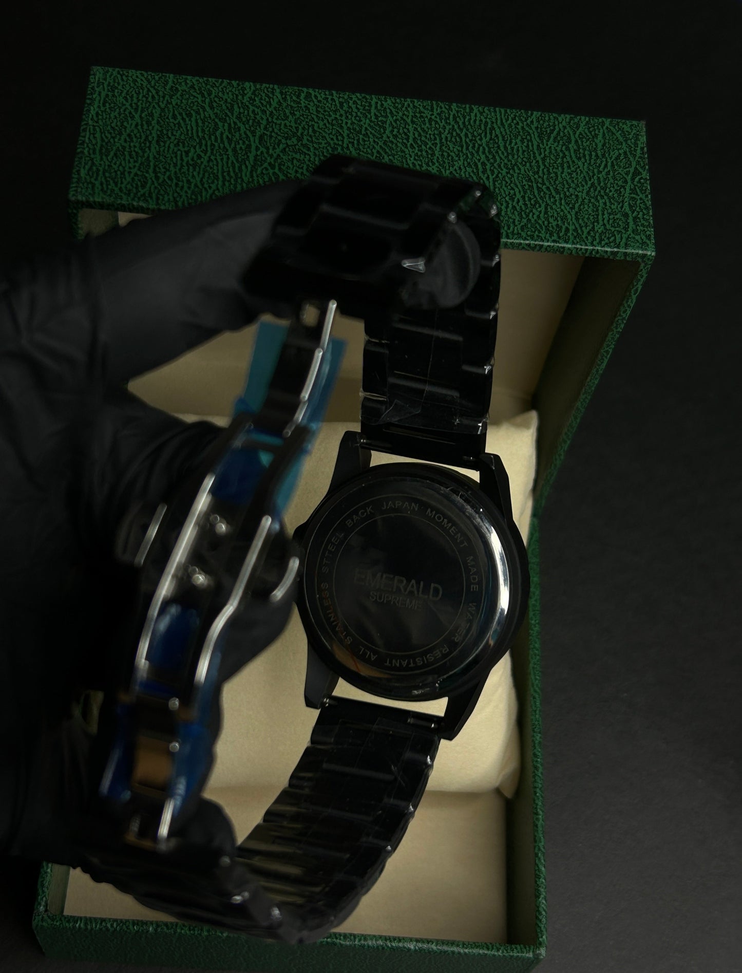 EMERALD Arm-Less Watch